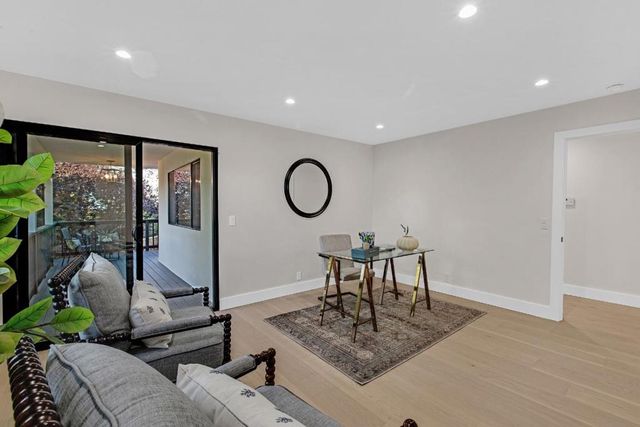 808 Mohican Way, Redwood City, CA 94062