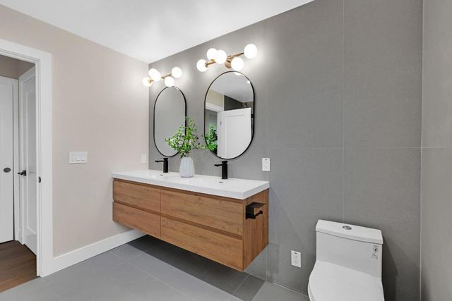 808 Mohican Way, Redwood City, CA 94062