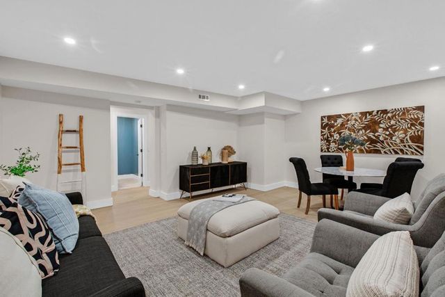 808 Mohican Way, Redwood City, CA 94062