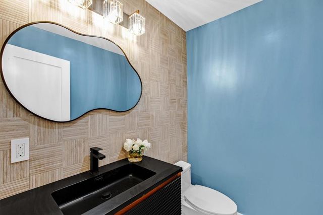 808 Mohican Way, Redwood City, CA 94062