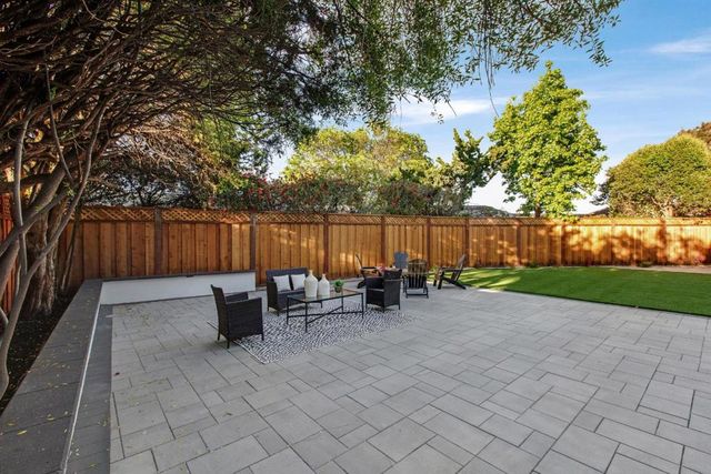 808 Mohican Way, Redwood City, CA 94062