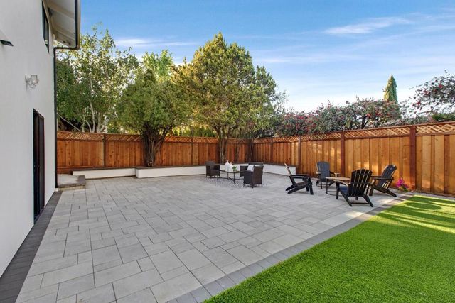 808 Mohican Way, Redwood City, CA 94062