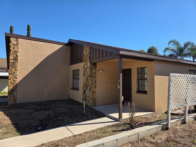 5908 FOREST LANE, Zephyrhills, FL 33542