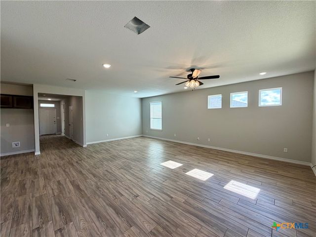 6907 Wizard Drive, Killeen, TX 76549