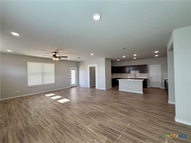 6907 Wizard Drive, Killeen, TX 76549