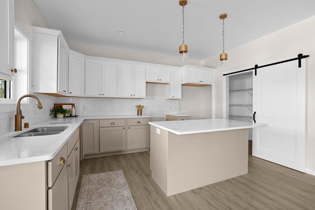 633 Lewis COURT, Holmen, WI 54636