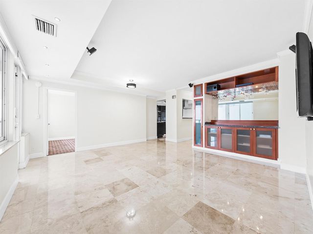 3233 NE 34th Street 1712, Fort Lauderdale, FL 33308