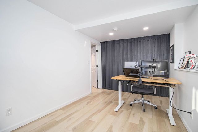 1734 Stoneham Drive, Mishawaka, IN 46544