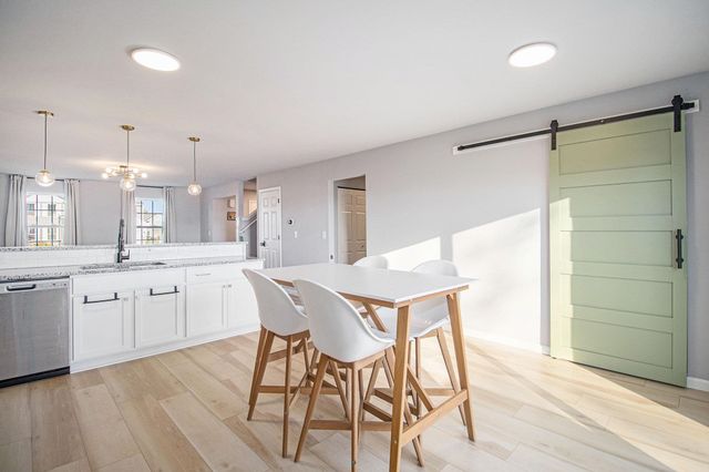 1734 Stoneham Drive, Mishawaka, IN 46544