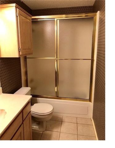 1120 Emily Ln, Carrollton, TX 75010