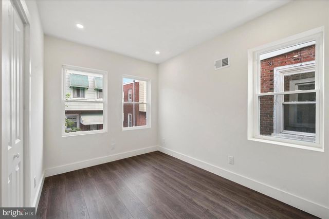 5613 PEMBERTON ST, Philadelphia, PA 19143