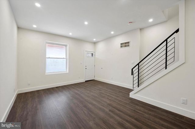 5613 PEMBERTON ST, Philadelphia, PA 19143