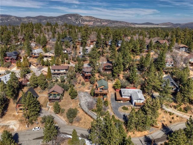 43850 Yosemite, Big Bear Lake, CA 92315