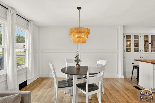 6620 W 56th St, Mission, KS 66202