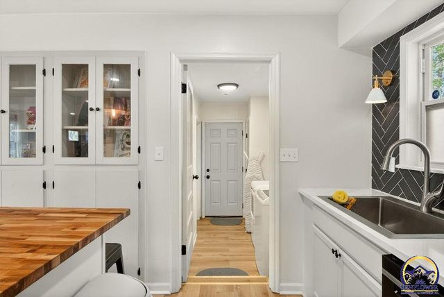 6620 W 56th St, Mission, KS 66202