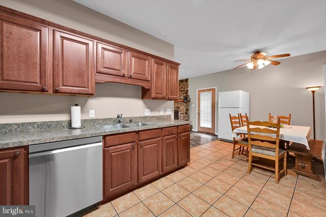 820 HECK HILL RD, Lewisberry, PA 17339