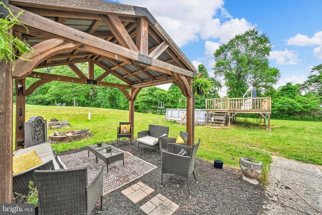 820 HECK HILL RD, Lewisberry, PA 17339