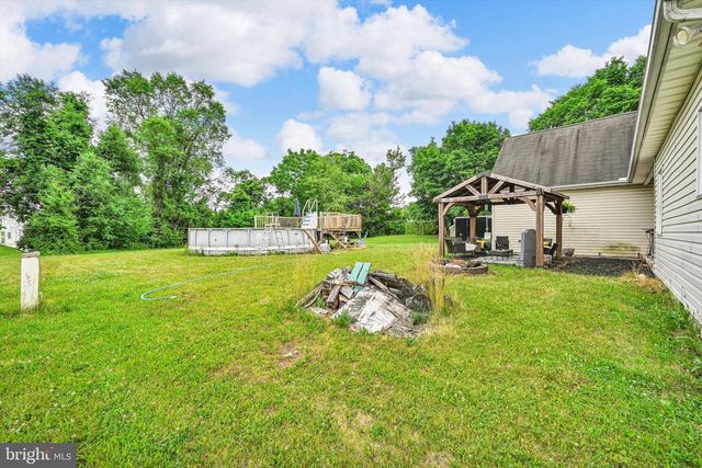 820 HECK HILL RD, Lewisberry, PA 17339