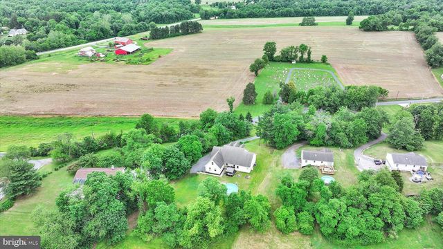 820 HECK HILL RD, Lewisberry, PA 17339