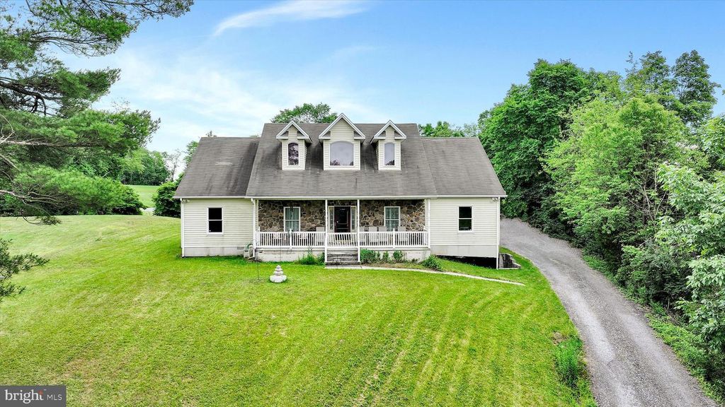 820 HECK HILL RD, Lewisberry, PA 17339
