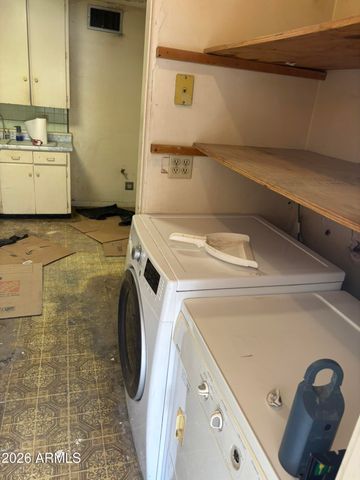 1921 W WHITTON Avenue, Phoenix, AZ 85015