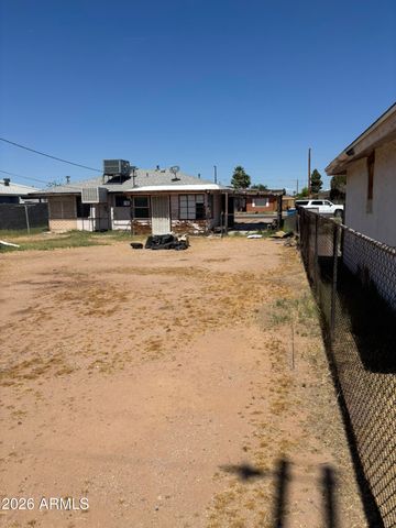 1921 W WHITTON Avenue, Phoenix, AZ 85015