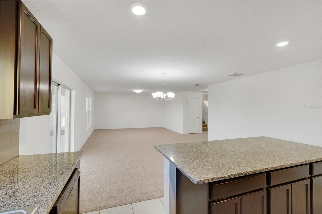 Image 14 of property listing at 13916 RUSHING CREEK RUN, Orlando, FL 32824