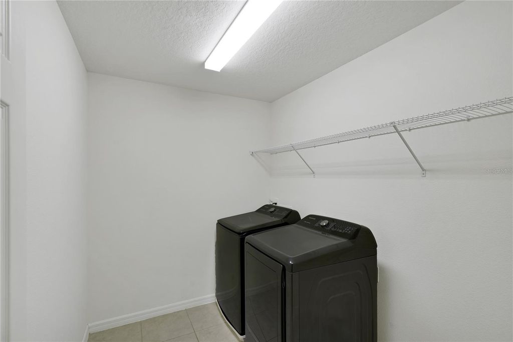 Image 28 of property listing at 13916 RUSHING CREEK RUN, Orlando, FL 32824