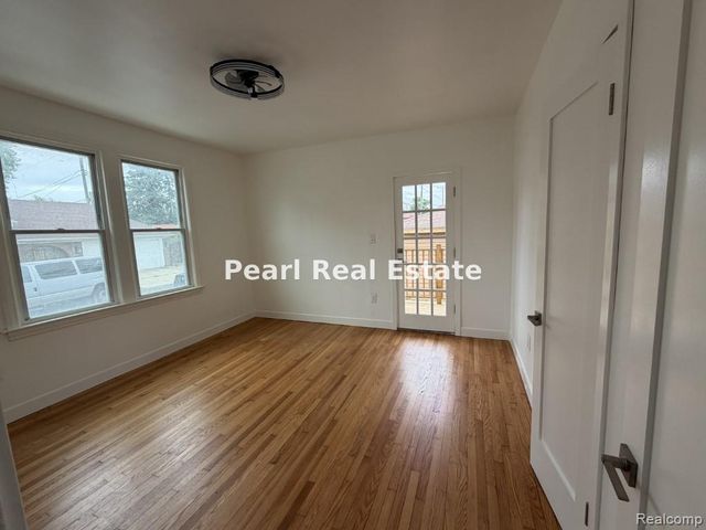 18903 Unit 2S Santa Rosa Drive, Detroit, MI 48221