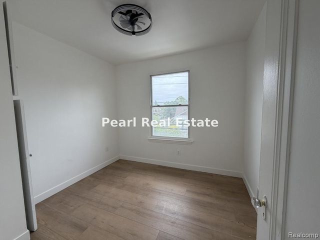 18903 Unit 2S Santa Rosa Drive, Detroit, MI 48221