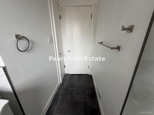 18903 Unit 2S Santa Rosa Drive, Detroit, MI 48221