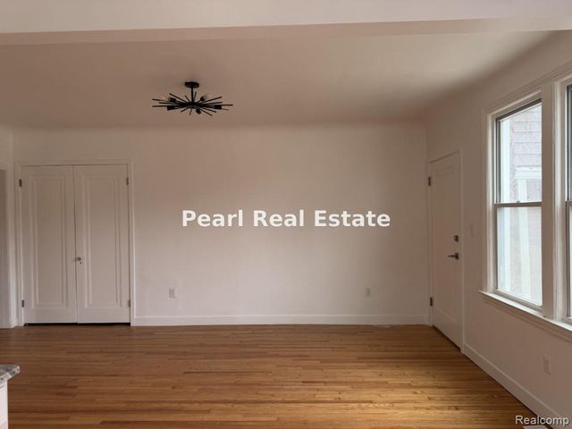 18903 Unit 2S Santa Rosa Drive, Detroit, MI 48221