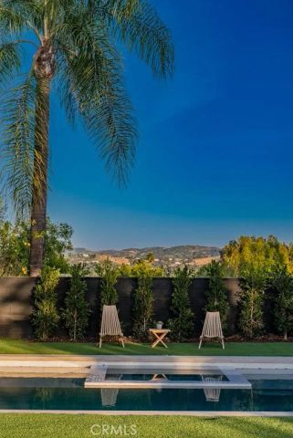 24245 Hatteras, Woodland Hills, CA 91367