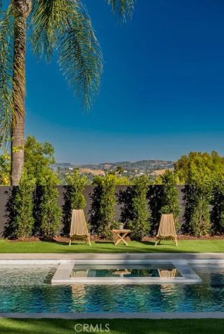 24245 Hatteras, Woodland Hills, CA 91367