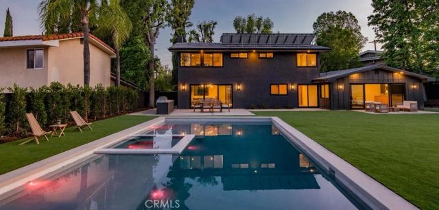 24245 Hatteras, Woodland Hills, CA 91367