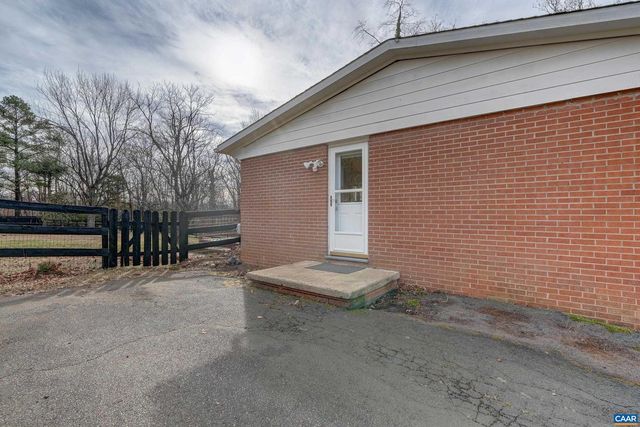 1179 BLUE RIDGE AVE, Crozet, VA 22932