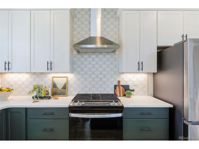 1556 Stablecross Dr, Castle Pines, CO 80108