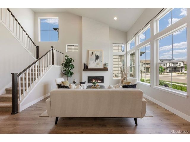 1556 Stablecross Dr, Castle Pines, CO 80108