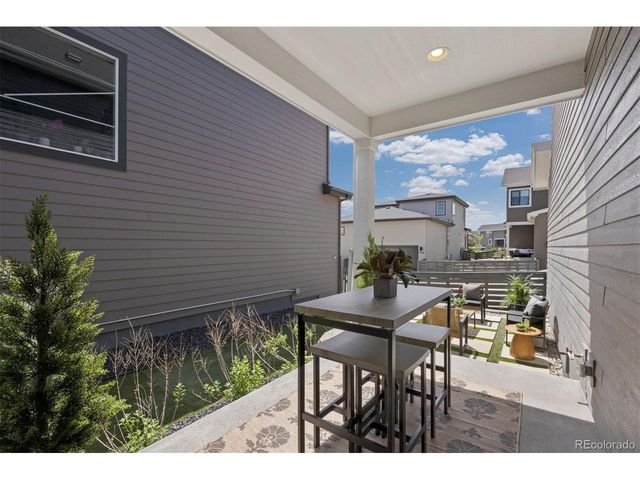 1556 Stablecross Dr, Castle Pines, CO 80108