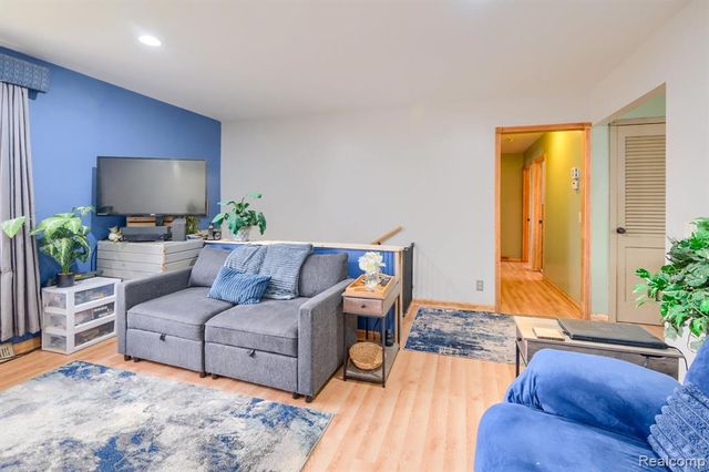 8250 Rockwood Avenue, Mount Morris, MI 48458