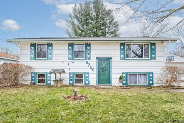 8250 Rockwood Avenue, Mount Morris, MI 48458
