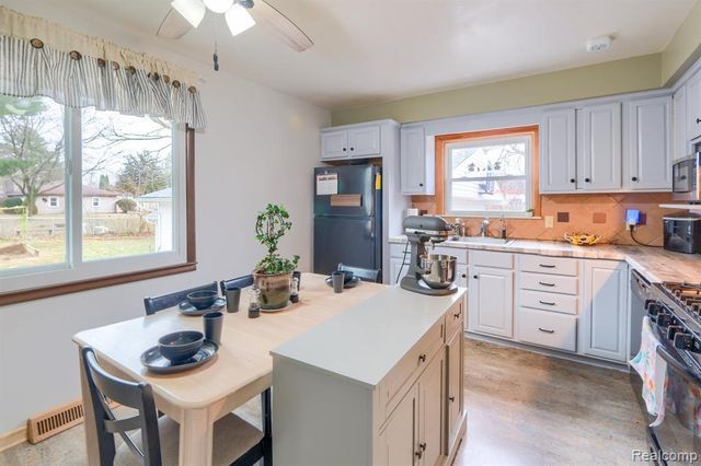 8250 Rockwood Avenue, Mount Morris, MI 48458