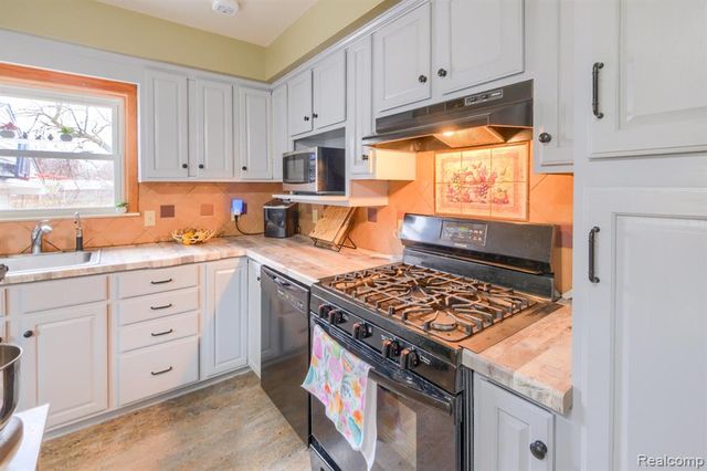 8250 Rockwood Avenue, Mount Morris, MI 48458