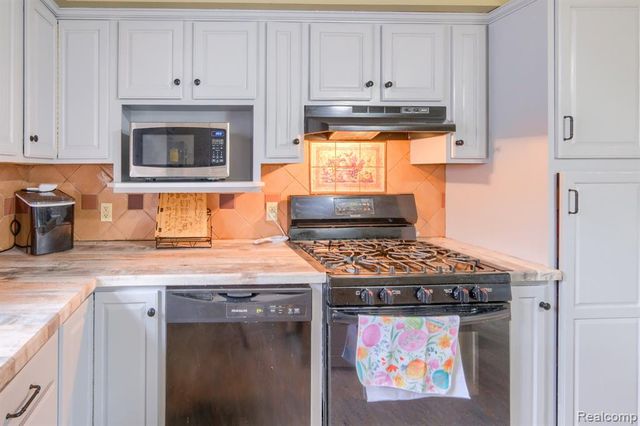 8250 Rockwood Avenue, Mount Morris, MI 48458