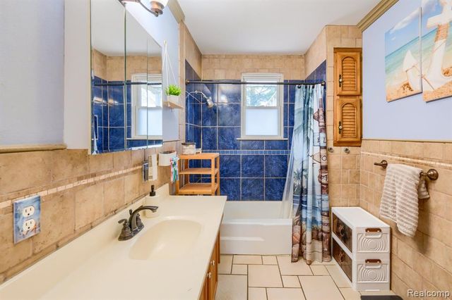 8250 Rockwood Avenue, Mount Morris, MI 48458