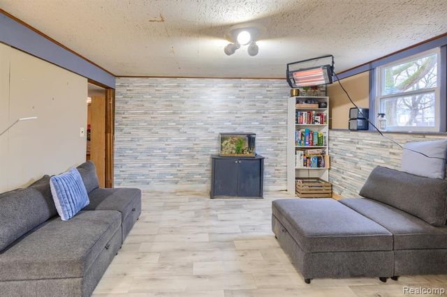 8250 Rockwood Avenue, Mount Morris, MI 48458