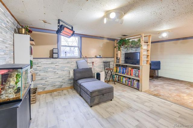 8250 Rockwood Avenue, Mount Morris, MI 48458