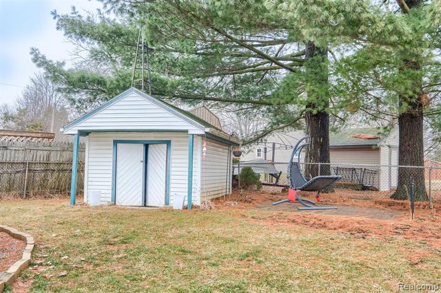 8250 Rockwood Avenue, Mount Morris, MI 48458