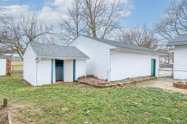 8250 Rockwood Avenue, Mount Morris, MI 48458