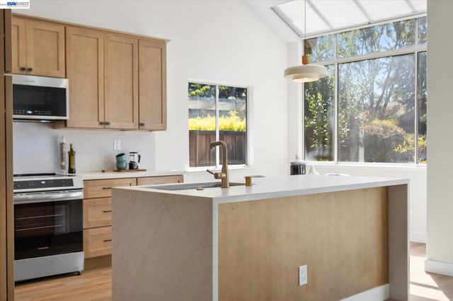 535 Zenith Ridge Rd, Danville, CA 94506